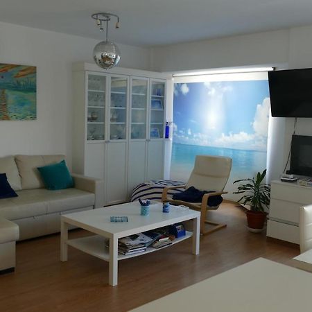 Ferienwohnung Piso En Santa Cristina, A 150 M De La Playa Oleiros Exterior foto