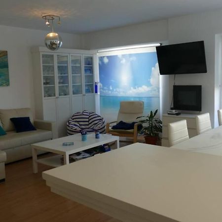 Ferienwohnung Piso En Santa Cristina, A 150 M De La Playa Oleiros Exterior foto